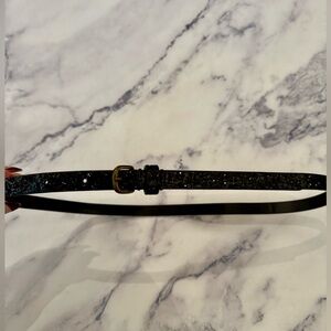 Glitter skinny belt